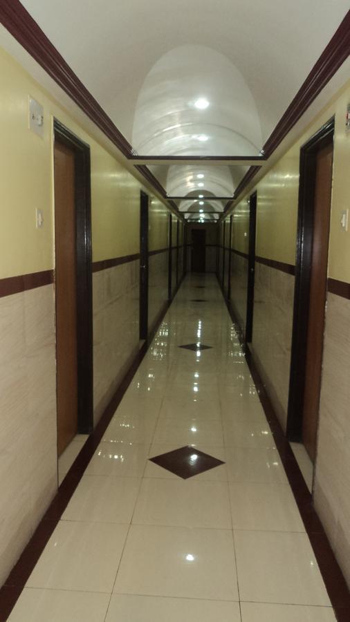 Girija Payyade Hotel Kalján Kültér fotó