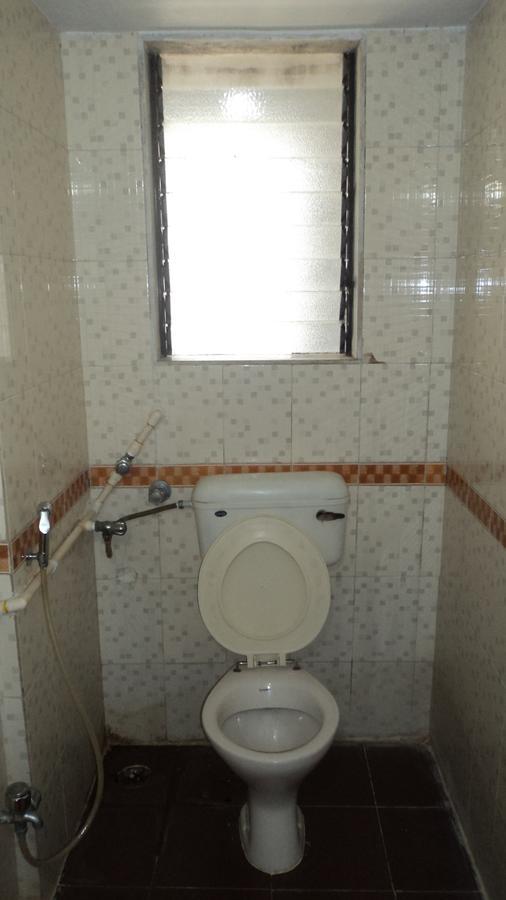 Girija Payyade Hotel Kalján Kültér fotó